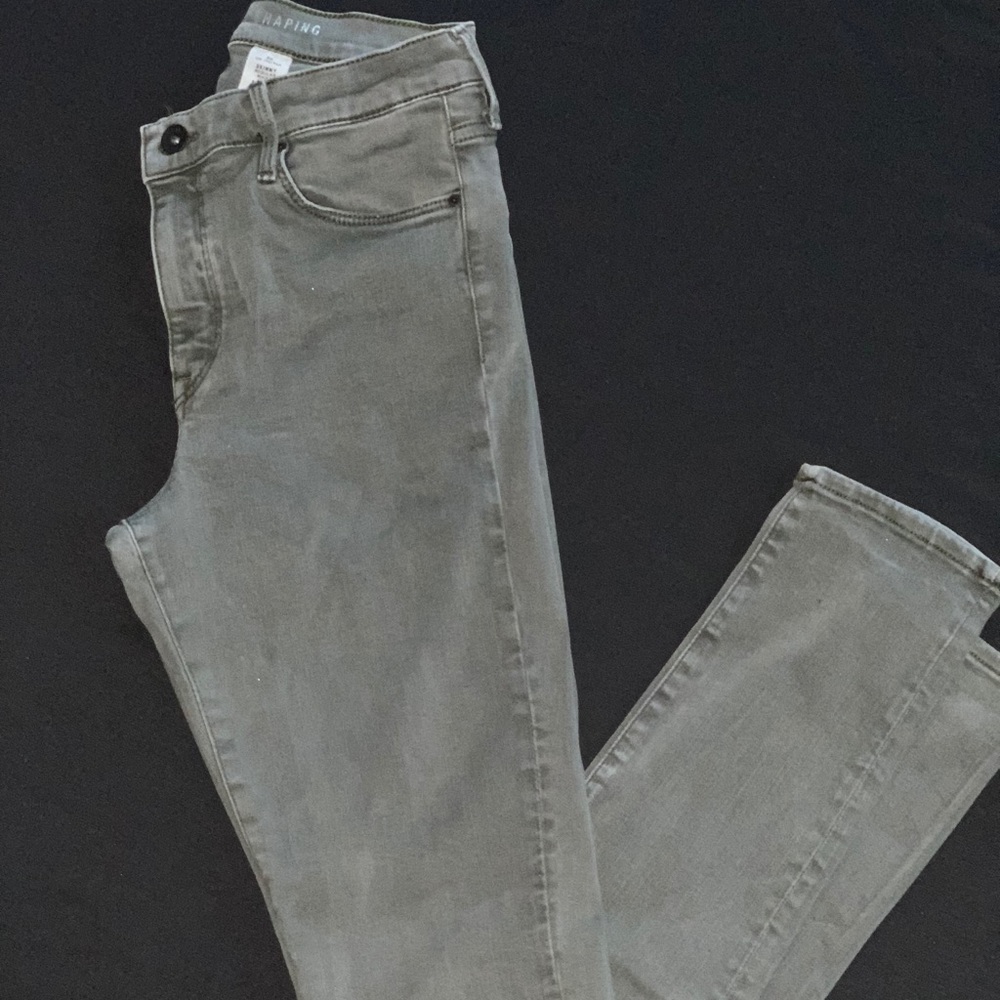 Butt Shaping Jeans